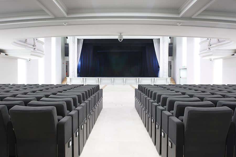 Moda circular y arte en la Sala BBK de Bilbao