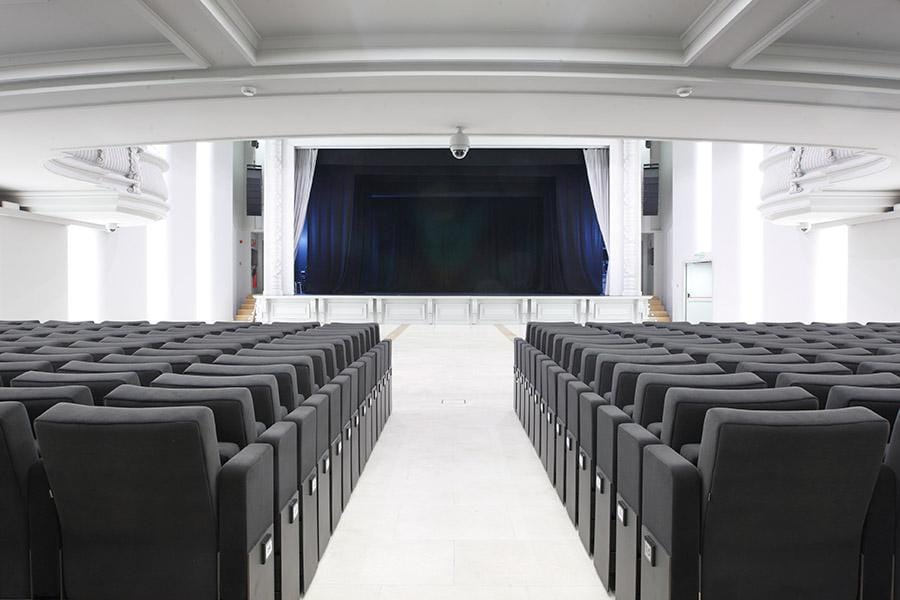 Moda circular y arte en la Sala BBK de Bilbao