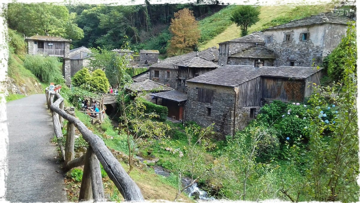Os Teixois: La aldea de cuento cerca de Lugo que triunfa en Viajar