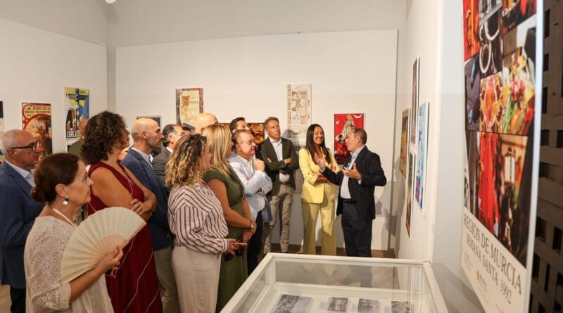 Exposición sobre un siglo de turismo regional