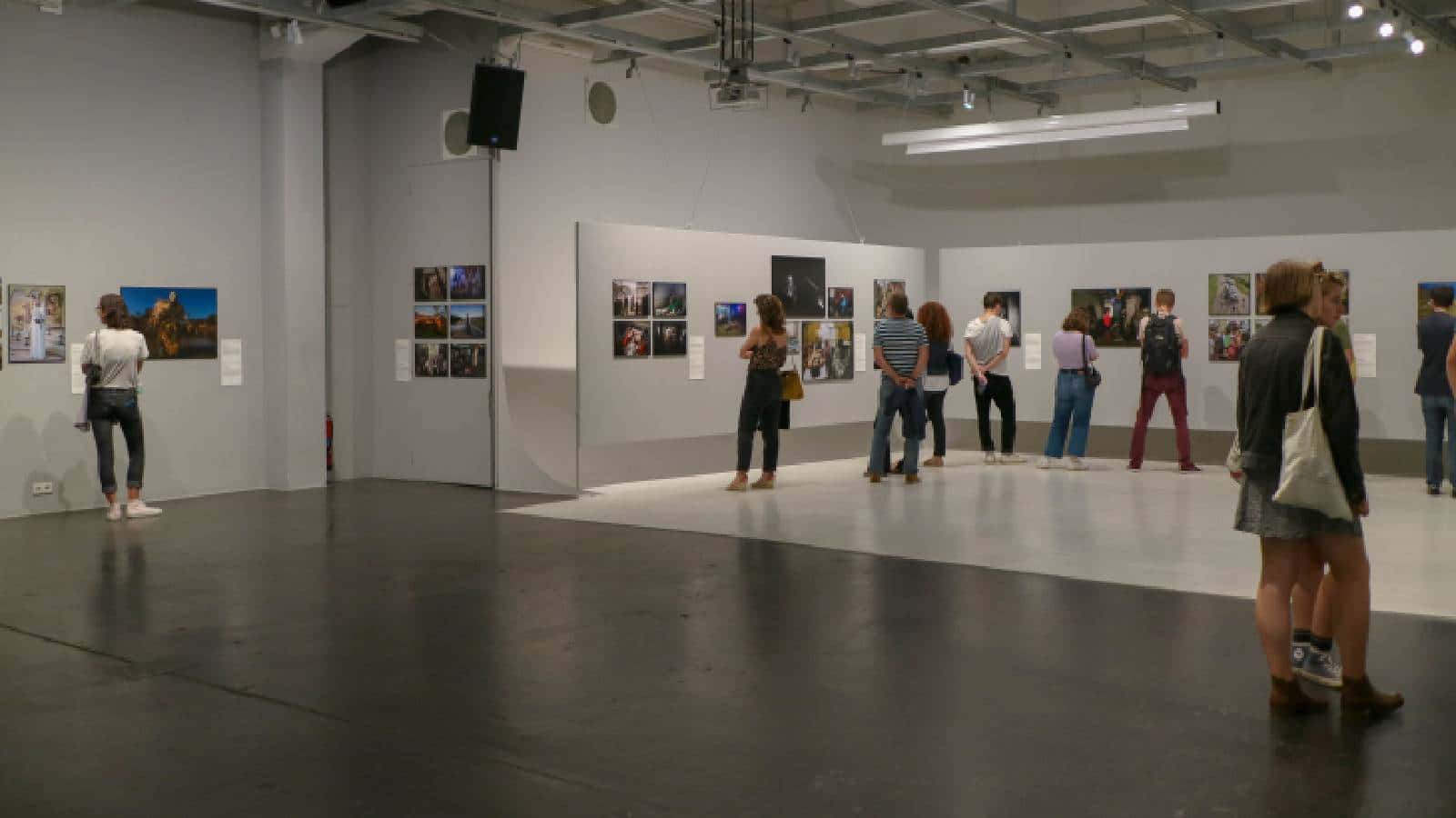 Exposición documental de Danzico Studios: The Bucha Blackboard