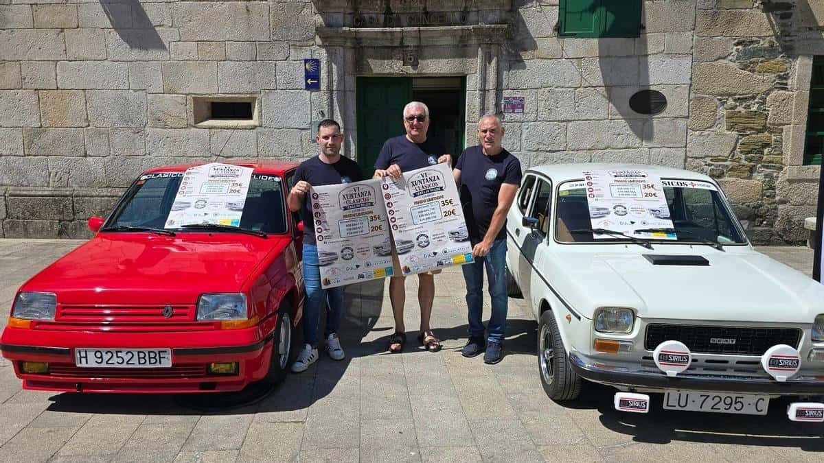Xuntanza de Clásicos: coches antiguos en Melide
