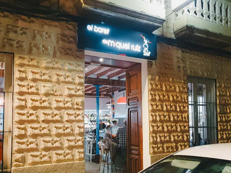 El Baret de Miquel: tapas de autor en un bar centenario