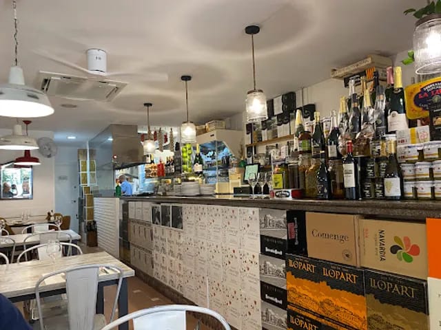 Vins i Tapes Galileu en Terrassa: tapas y cocina mediterránea