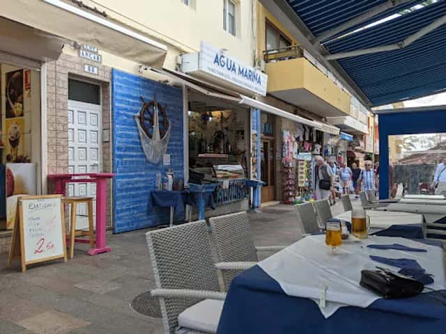 Agua Marina: pescado fresco junto a la playa de Arona