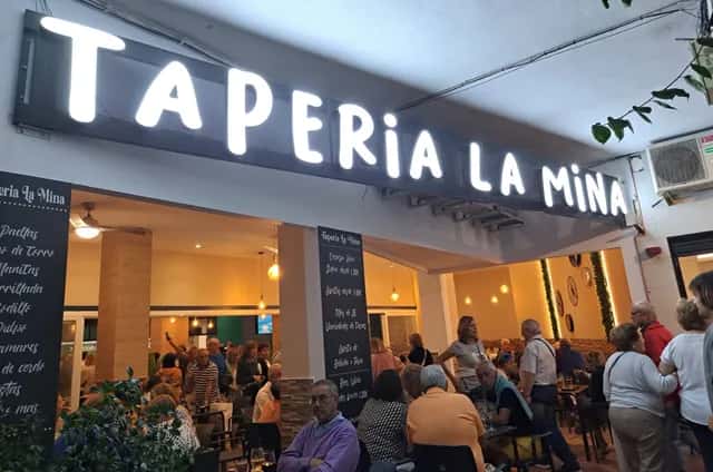 Comer de tapas en el casco antiguo de Benidorm: Tapería La Mina