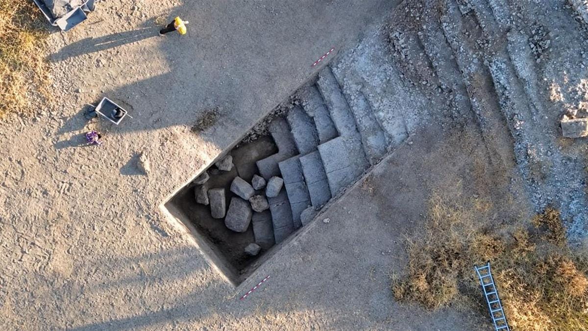 El teatro romano que dormía bajo un cortijo de Antequera