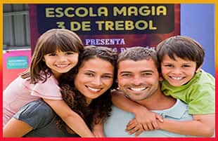 Espectacle de màgia de Magician Secret Club de 3 de Trébol