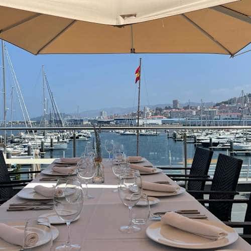 Comer en el puerto de Vigo: Marina Davila