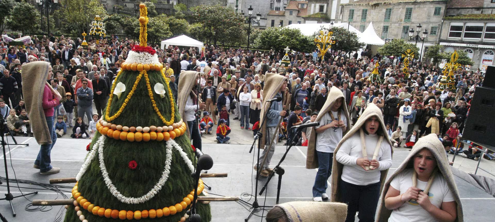 Ruta de los Maios: tradición floral en Pontevedra