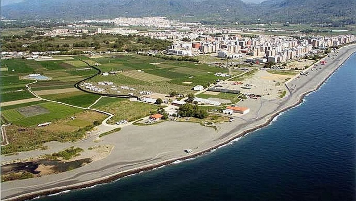 Camin y Corazón Inverso cierran el verano en Torre del Mar