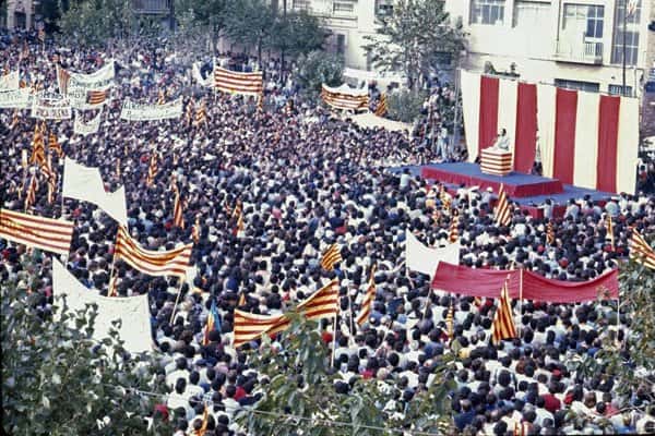 Sant Boi revive la Diada de 1976 con una gran cercavila