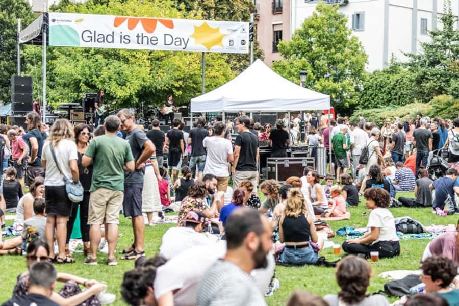 El debate sobre el festival Glad is the Day en Cristina Enea