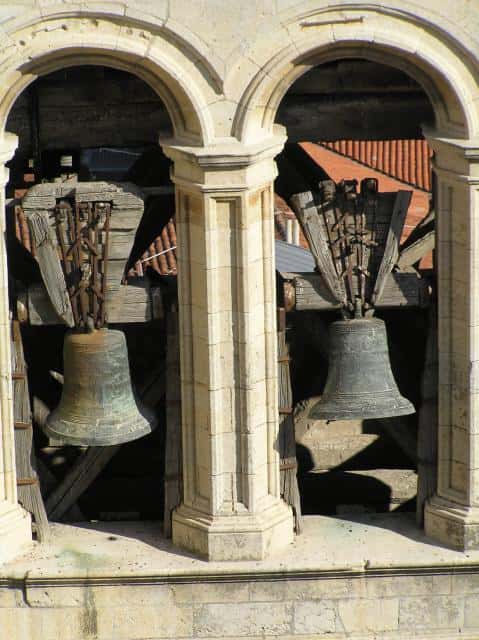 Repique de campanas en la Catedral de Salamanca