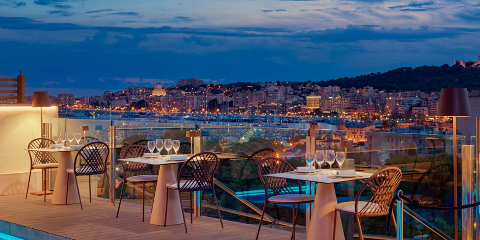 Tardeos con piano y cócteles en los hoteles de Palma