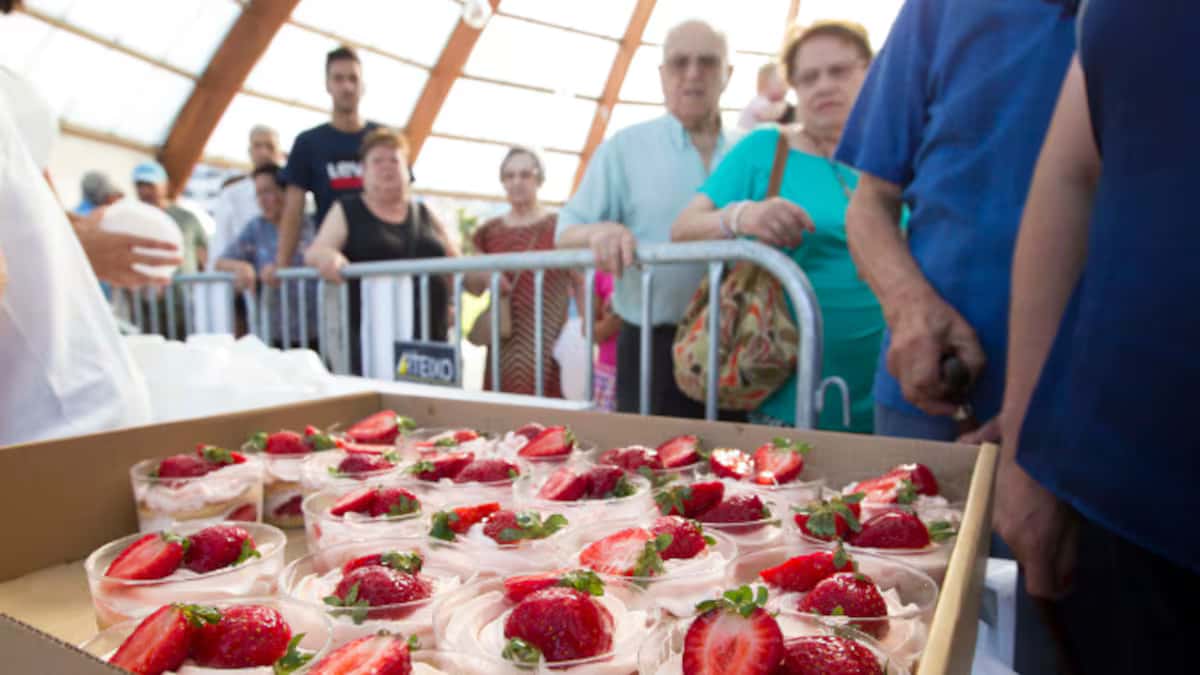 La Festa da Fresa volvió a llenar el Parque de Eirís