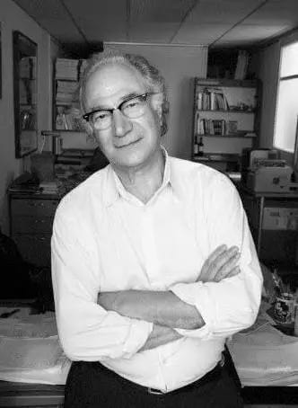 Club Faro: Enrique Murillo - Personaje secundario. La oscura trastienda de la edici贸n