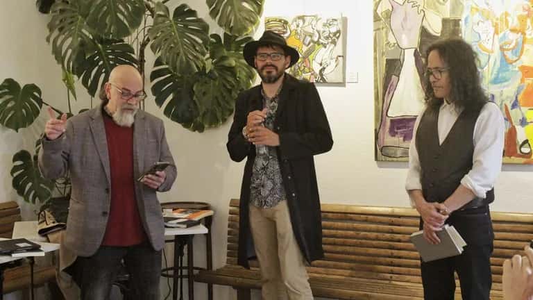 Exposición de pintura de Maxolotl
