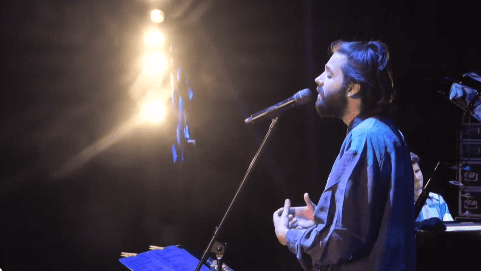 Concierto de First Breath After Coma y Salvador Sobral en el Festival del Arcu Atl谩nticu