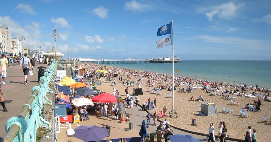 Brighton Seafront Welcomes March of the Mermaids