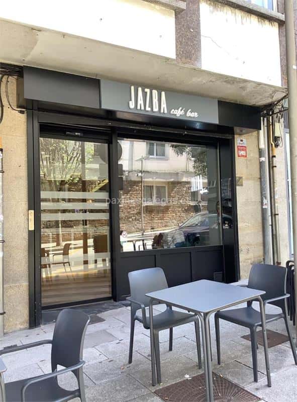 JAZBA Café Bar: brasa y tapas en el Ensanche