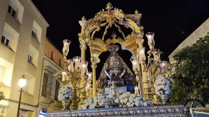 Procesión de alabanza de Nuestra Señora de Consolación