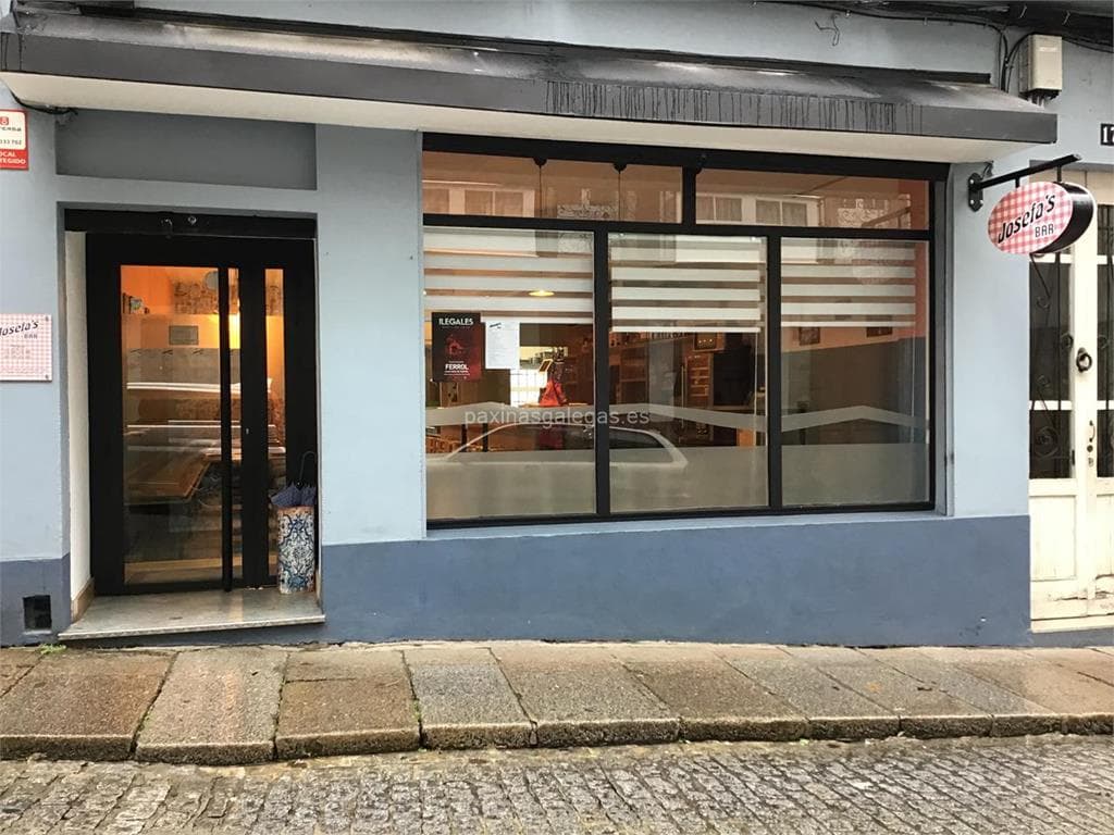 Josefa's Bar en Ferrol Vello: Tapas con fusión y tradición