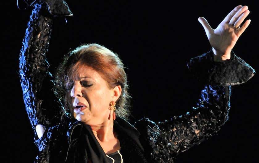 Hazme con los ojos señas - Aurora Vargas y Juana Amaya