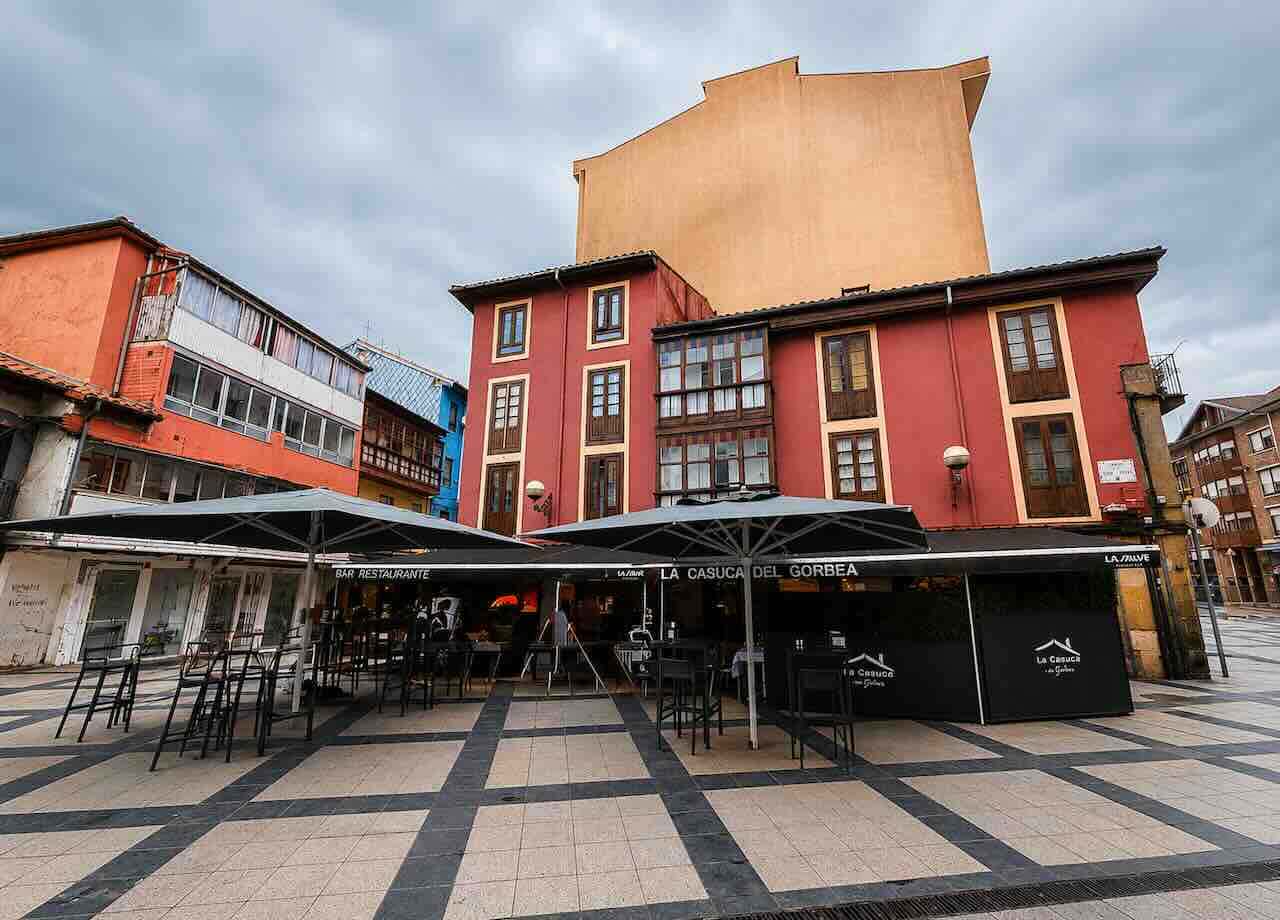 La Casuca del Gorbea: cocina tradicional en San José