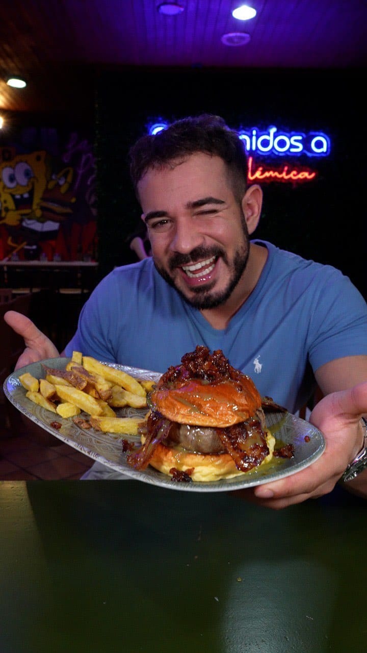 La Polémica: hamburguesas atrevidas en San Vicente