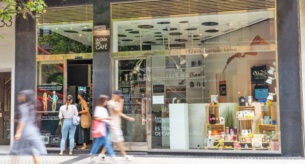 La Casa del Café cumple cien años en Donostia