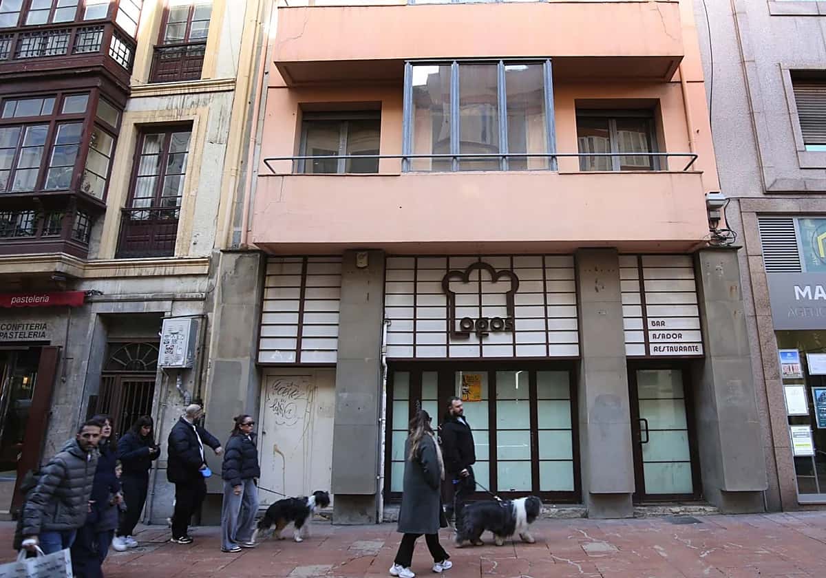 Ultramarinos Quintín: El Grupo Paraguas Vuelve a Oviedo