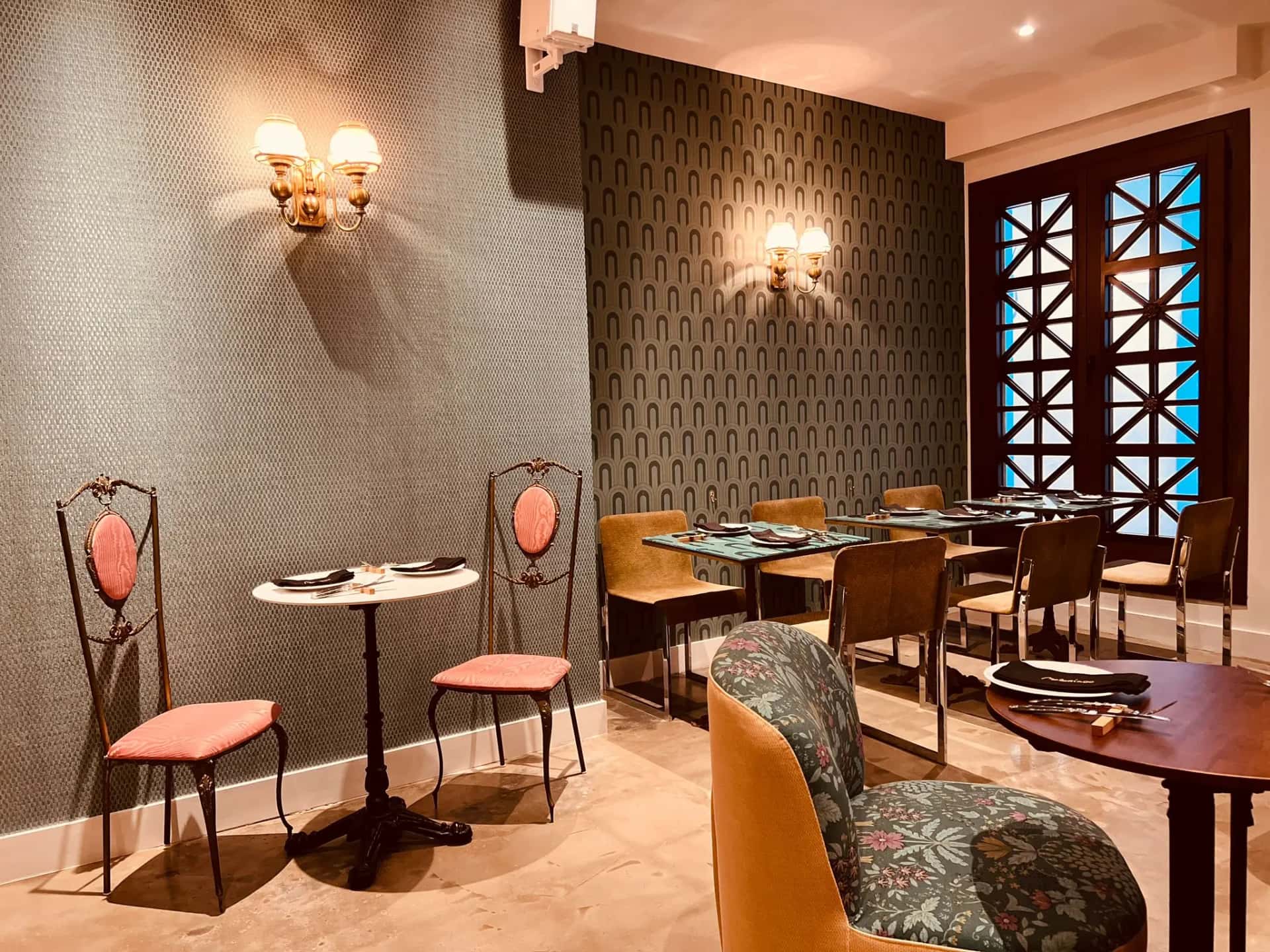 Malcriao: cocina mediterránea frente a la plaza mayor