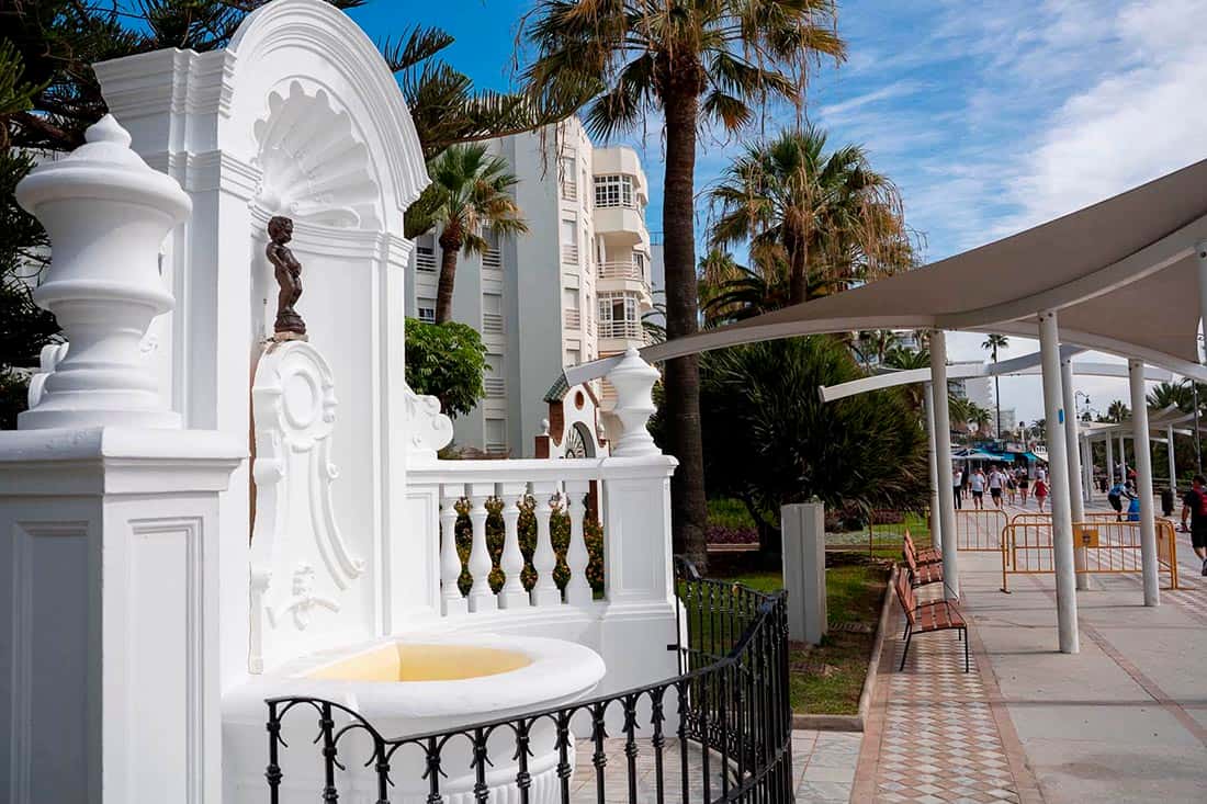 El Manneken Pis vuelve al paseo marítimo de Benalmádena