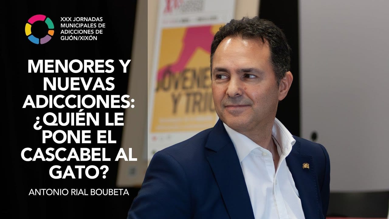 Coloquio 'Infancia y adolescencia digital. Del problema a la oportunidad.'