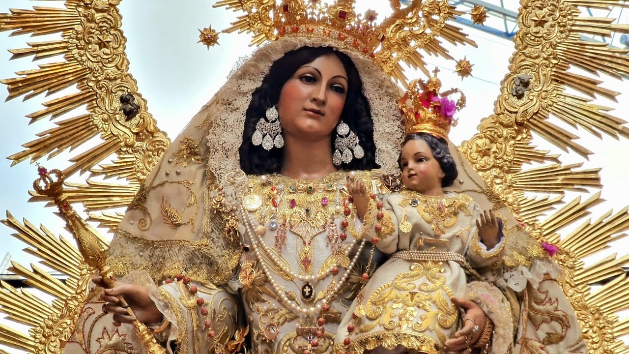 Traslado de la Virgen del Rosario de San Julián a San Marcos