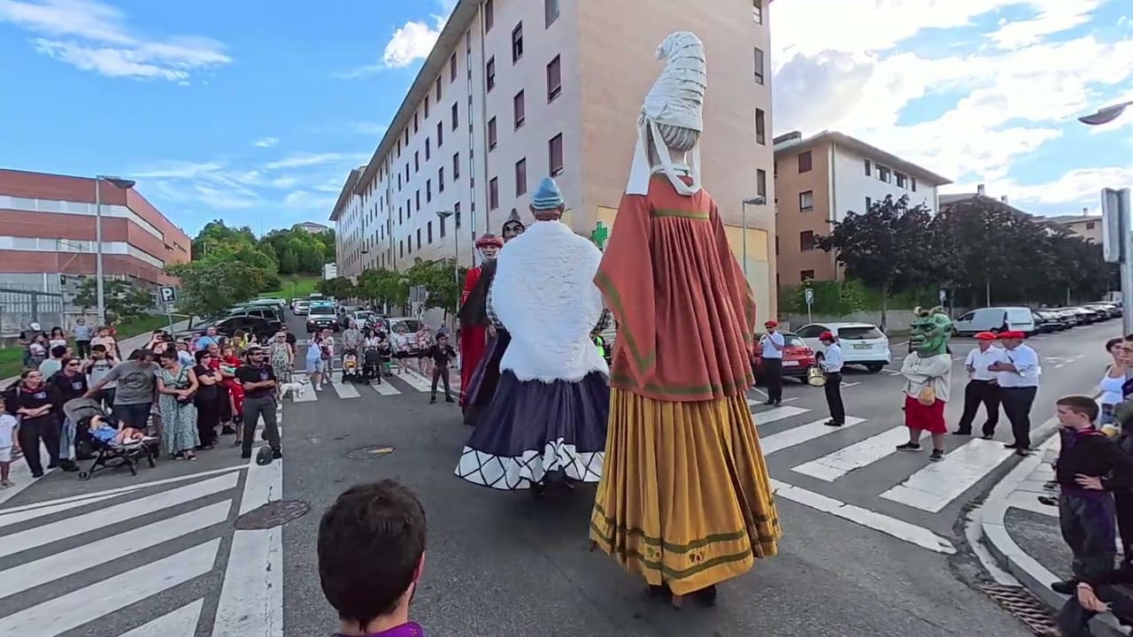 Gigantes en Mendillorri