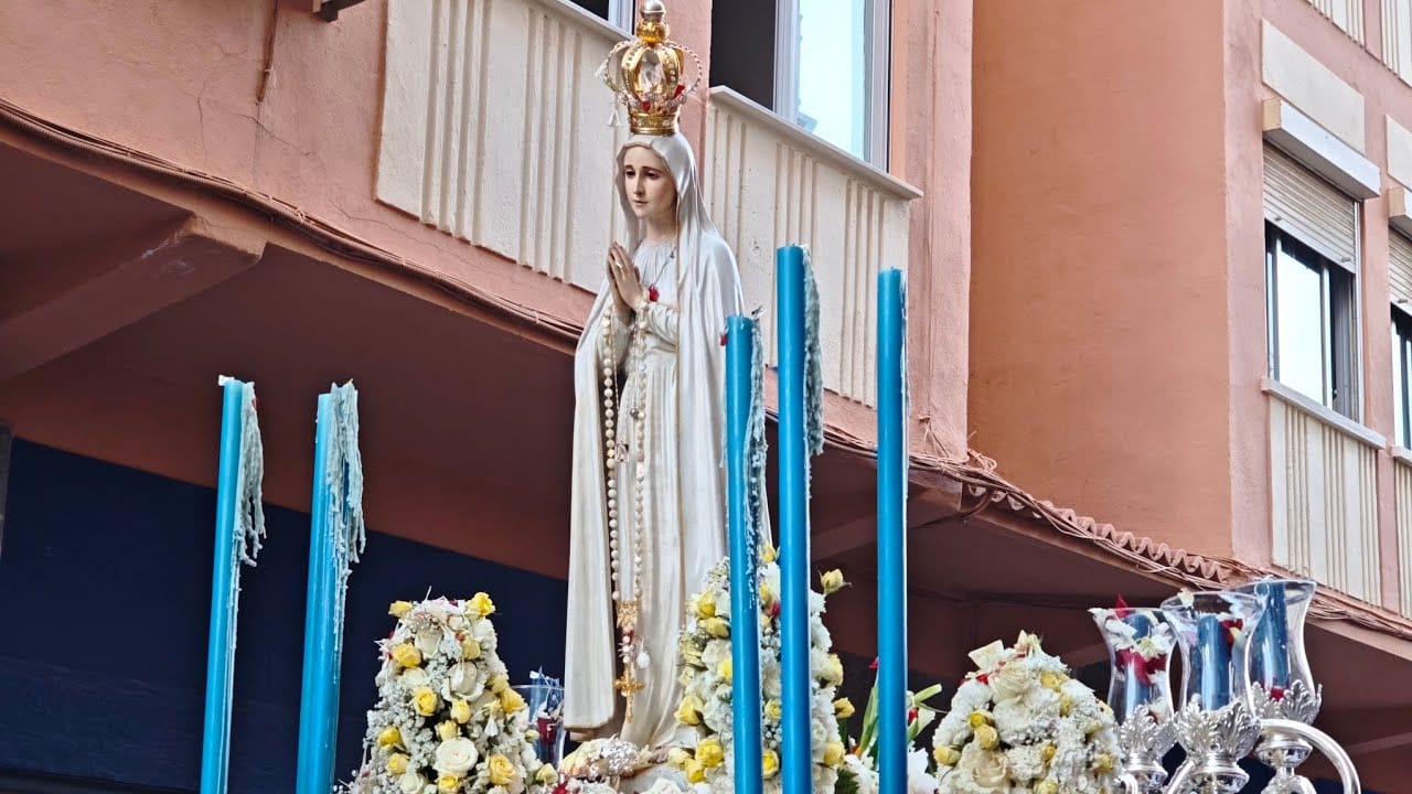 Procesión de la Virgen de Fátima