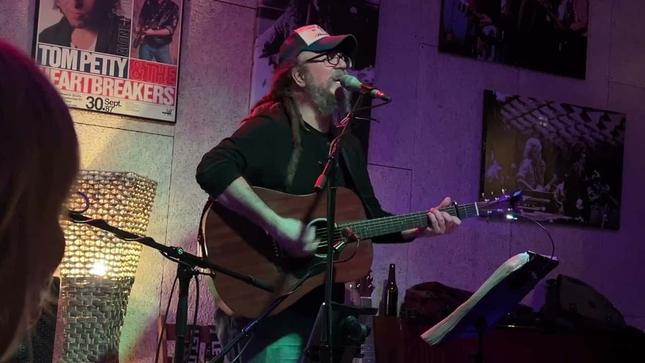 Concierto de Flecha & Dr. J en The Tap