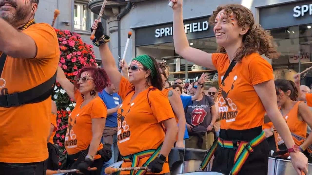 Batucada Vente con tu Peña con Blocco Charro y correfoc con Diables Rojos