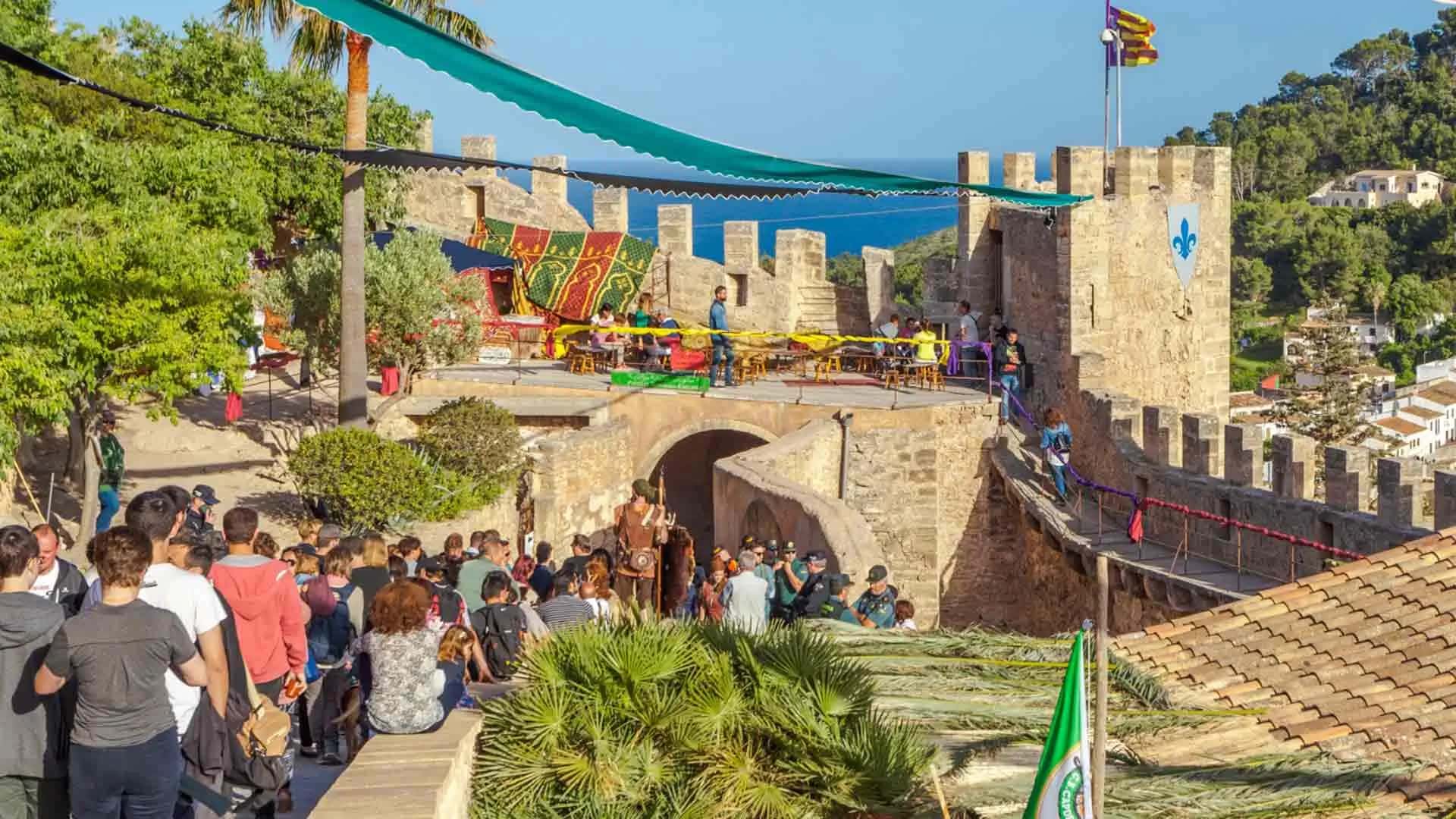 Mercado Medieval de Capdepera: historia en el castillo