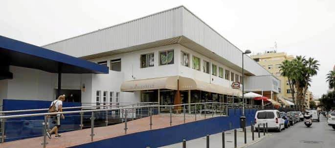 El Mercat Nou de Ibiza se rinde al tomate local este verano