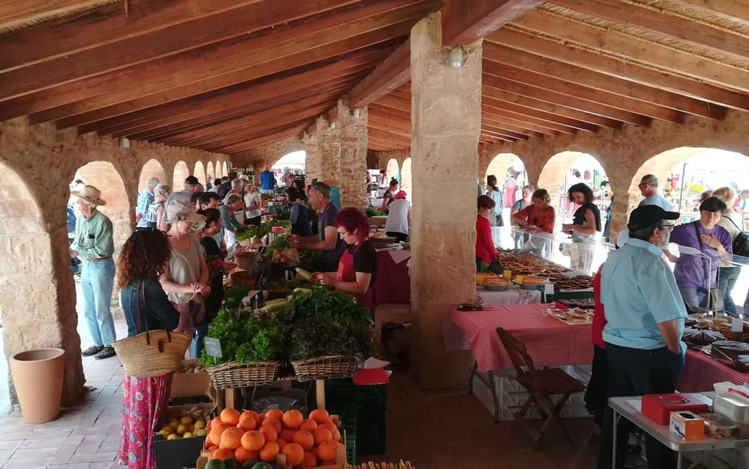 Mercat del Riurau: artesanía y huerta en Jesús Pobre
