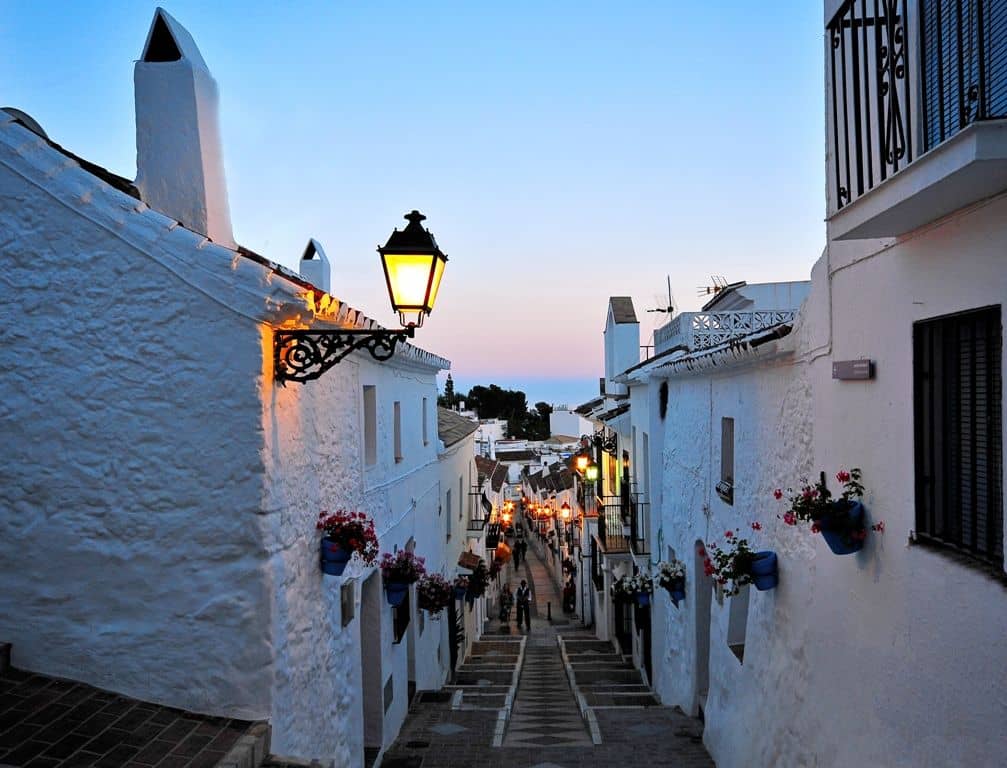 Pueblos medievales y blancos cerca de Fuengirola