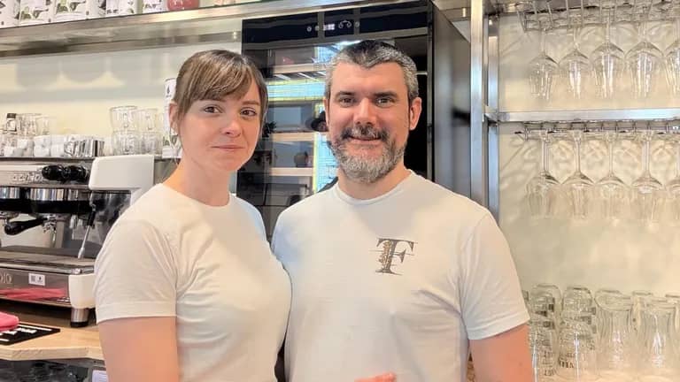 Cafeterías literarias en Oviedo: café entre libros