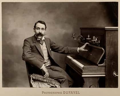 Vet aquí... un piano
