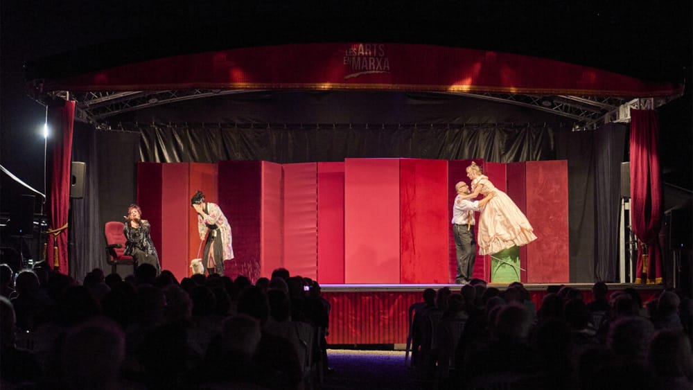 Les Arts en Marxa: teatro itinerante por los pueblos