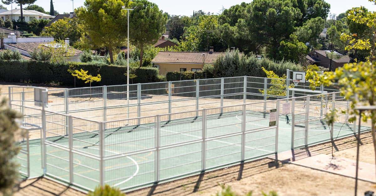 Boadilla estrena pista de fútbol sala y baloncesto
