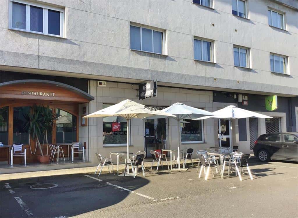 Meson O Pasatempo en Betanzos: Tortilla, asados y servicio familiar