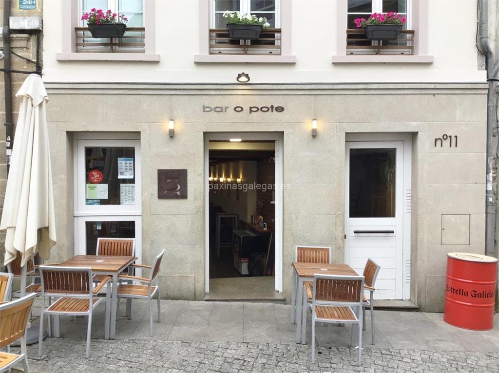 O Novo Pote: tapeo clásico junto a la Muralla